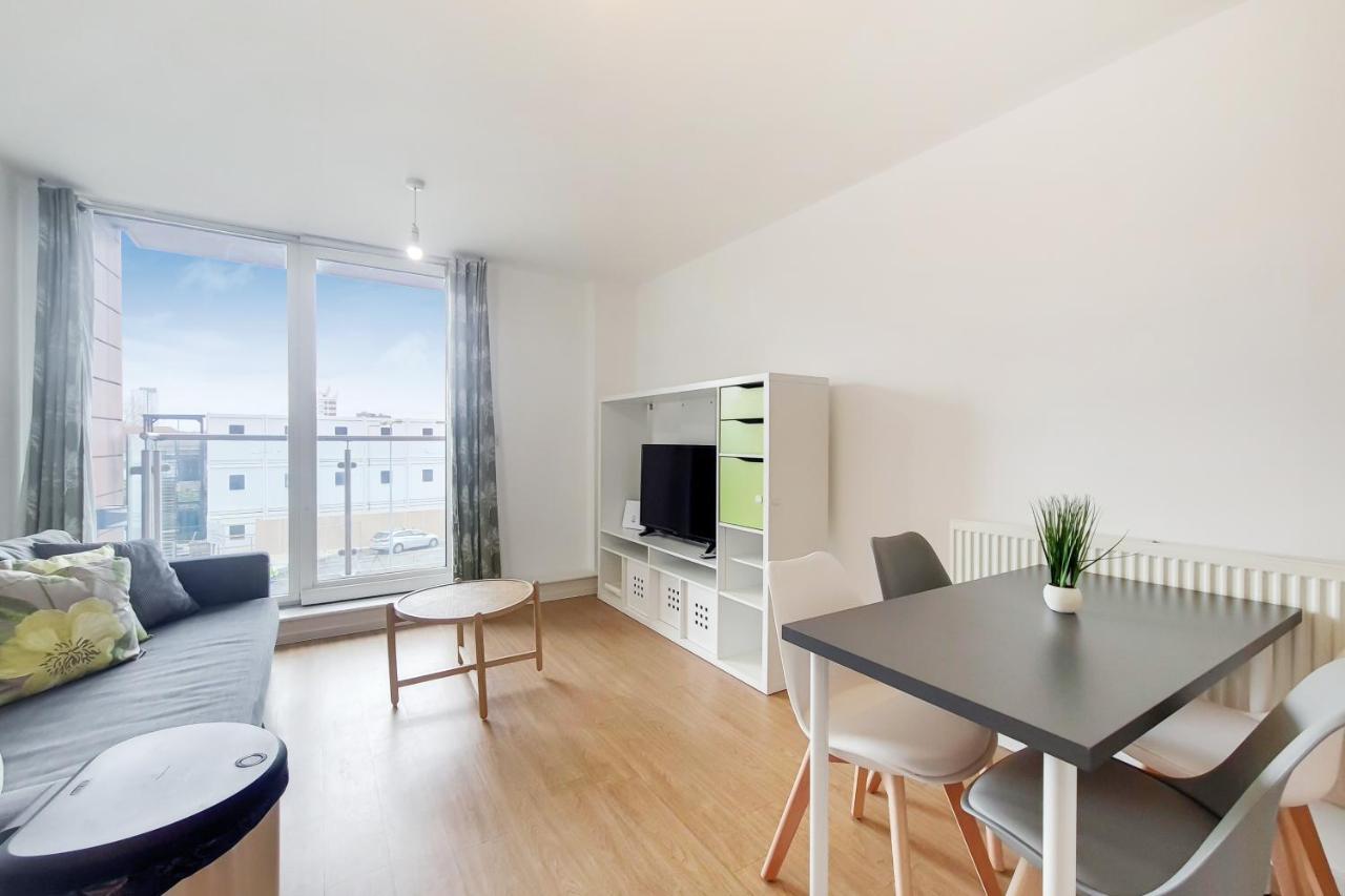 Free Parking - Two Bed Apartment By London Docklands Zewnętrze zdjęcie