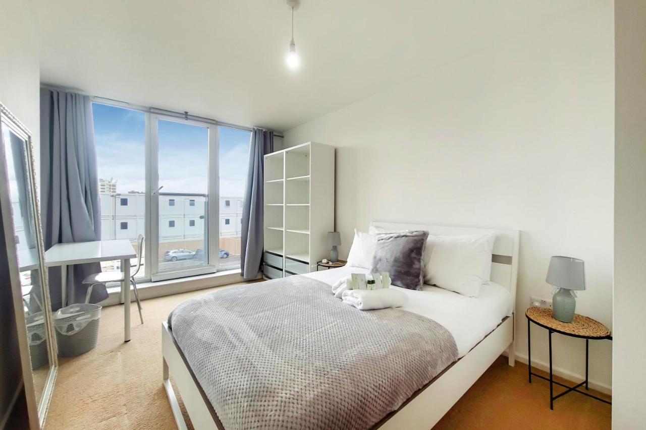 Free Parking - Two Bed Apartment By London Docklands Zewnętrze zdjęcie