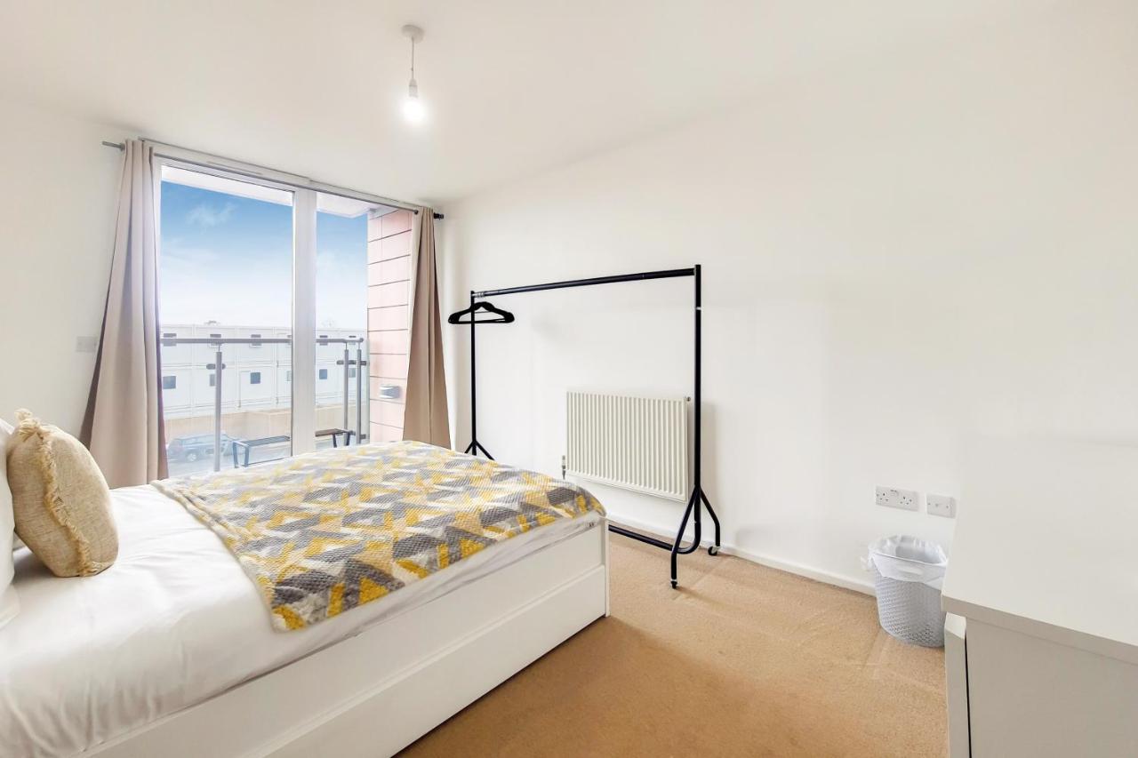 Free Parking - Two Bed Apartment By London Docklands Zewnętrze zdjęcie