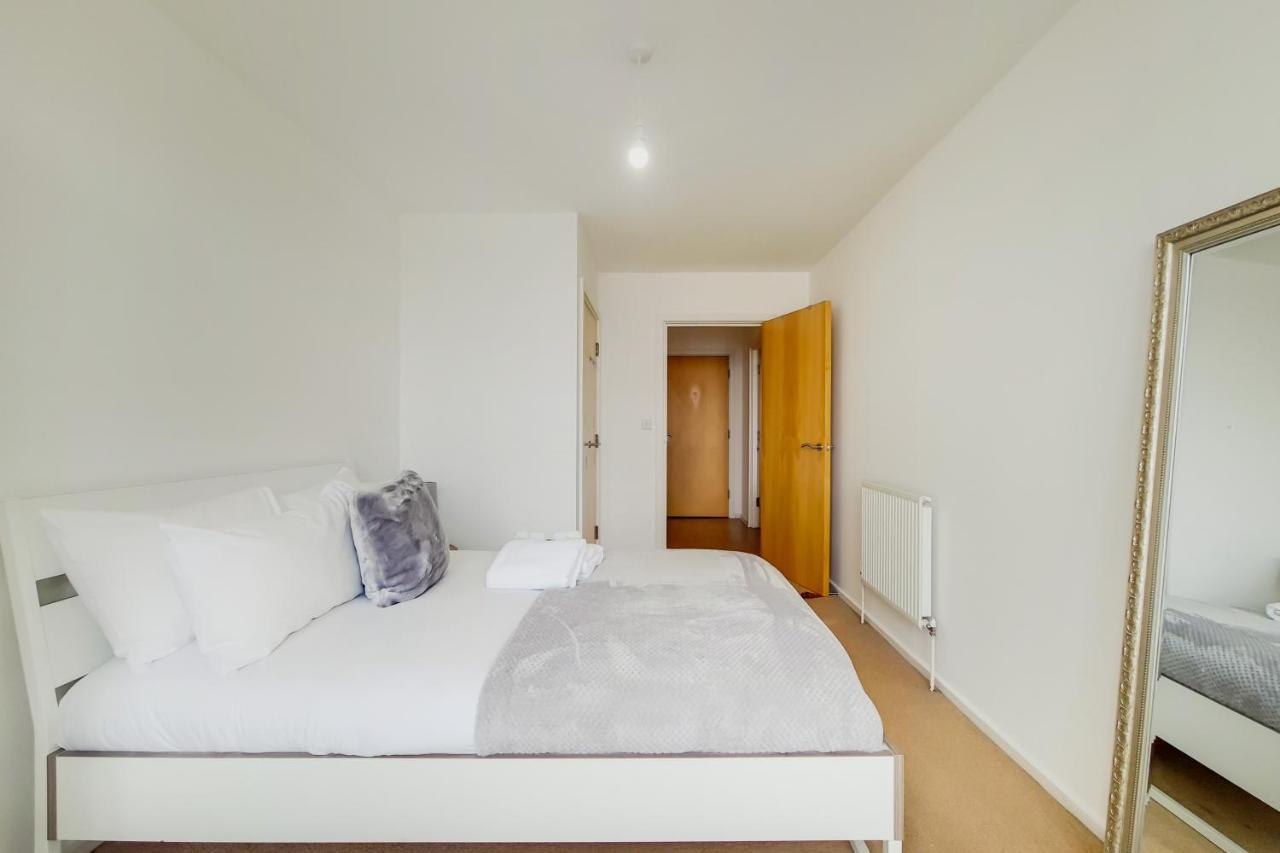 Free Parking - Two Bed Apartment By London Docklands Zewnętrze zdjęcie